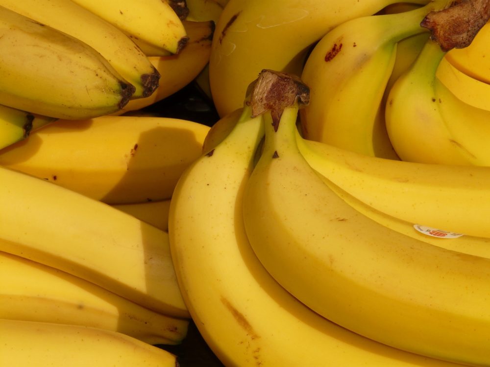 Em novembro, preços da banana nanica recuam