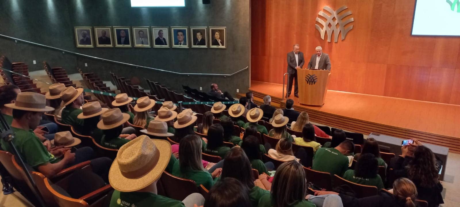 Jovens Líderes do Agro embarcam para Missão Técnica