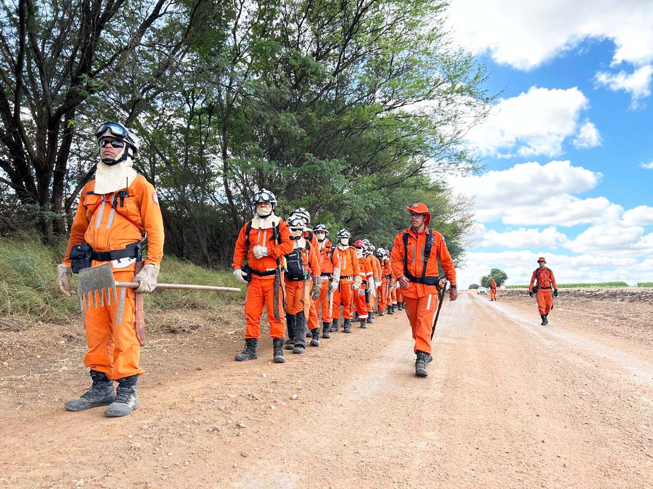 Curso de prevenção e combate a Incêndios florestais capacita bombeiros na Agrovale